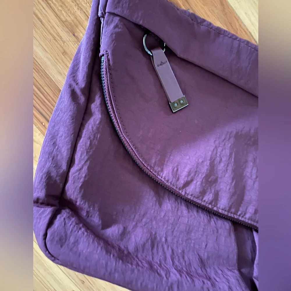 Lululemon Festival Bag, 10L, like new - Picture 2 of 12